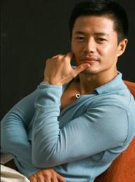 段奕宏